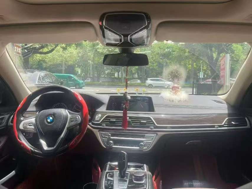 BMW 7 Series 2016 730Li Leading 3