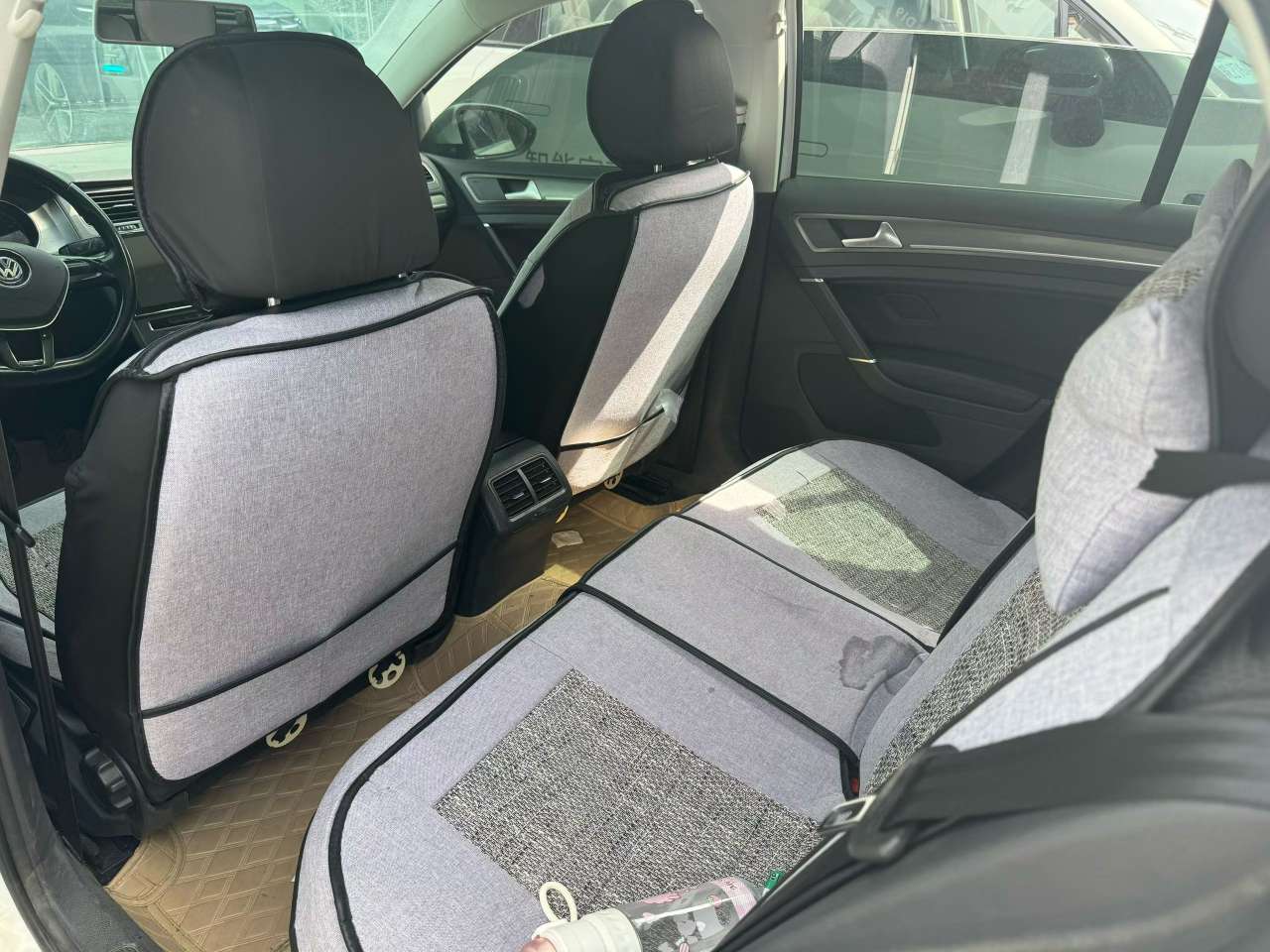 Volkswagen Golf 9