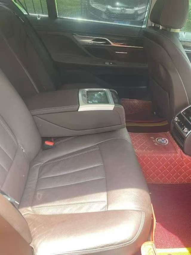 BMW 7 Series 2016 730Li Leading 5