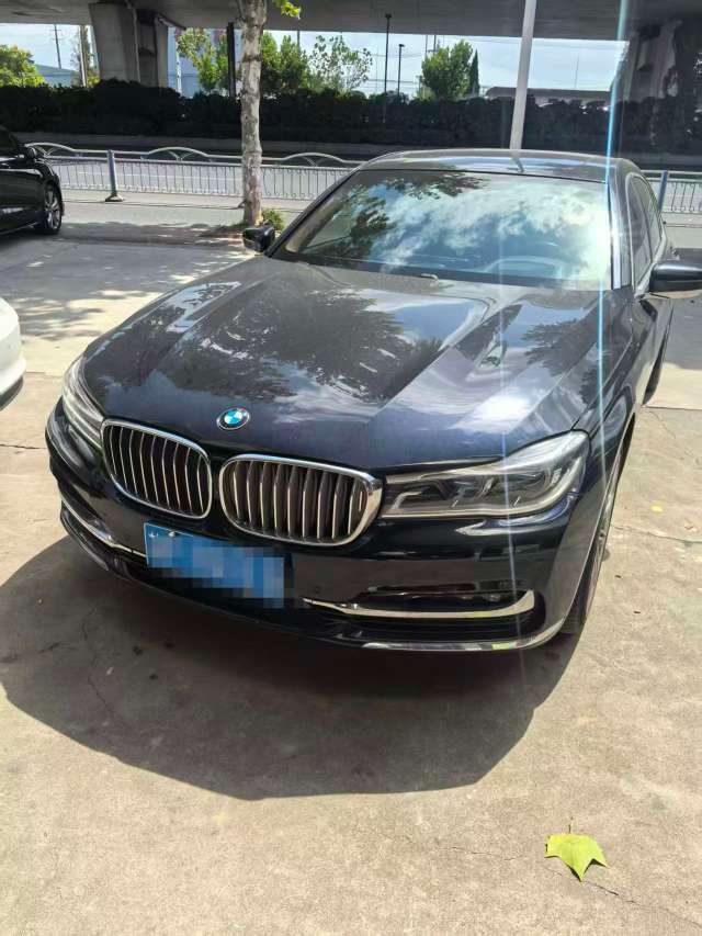 BMW 7 Series 740Li Automatic Large Sunroof