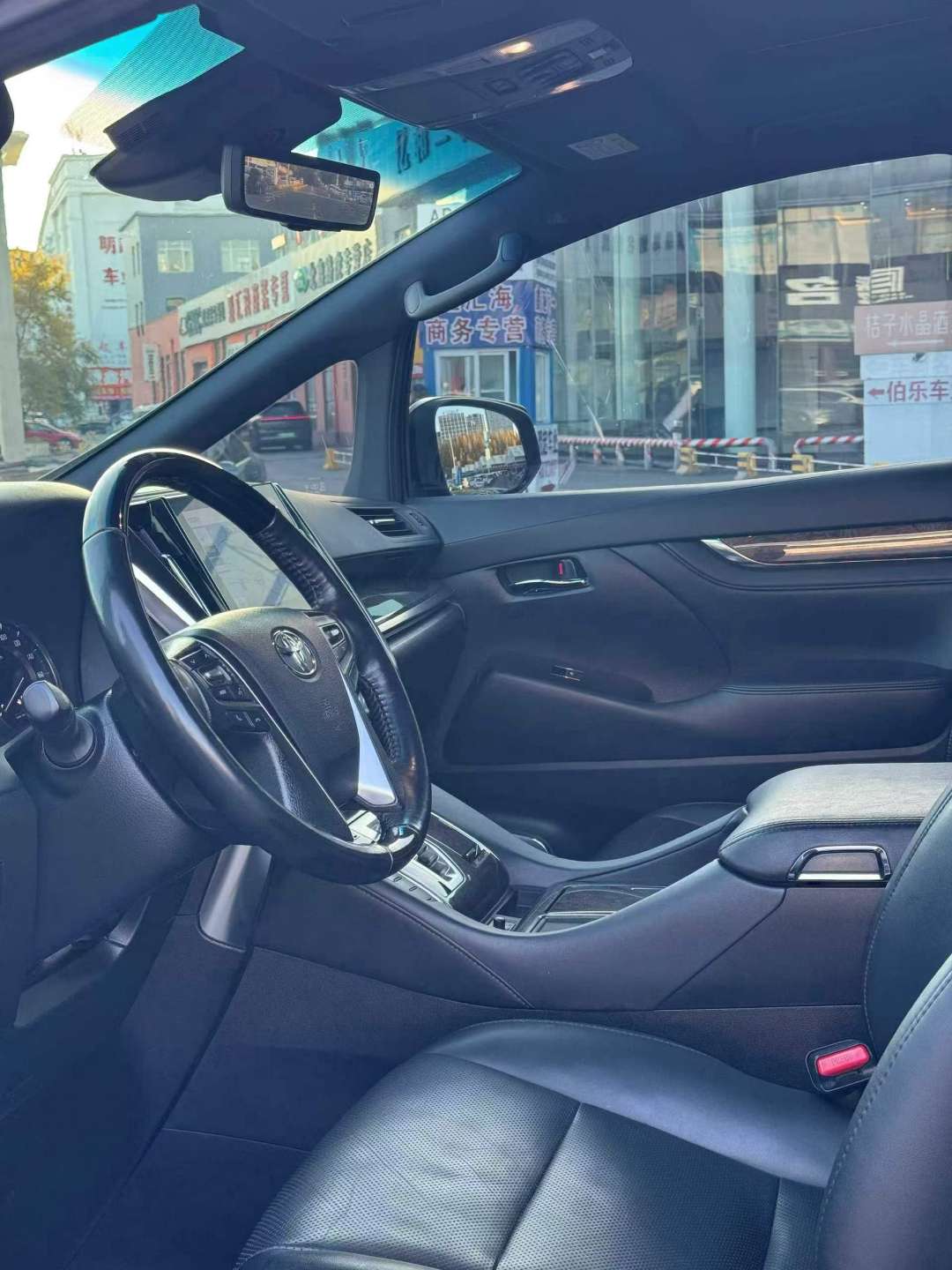 Toyota Vellfire 2021 2.5 Hybrid AWD Prestige Edition 4