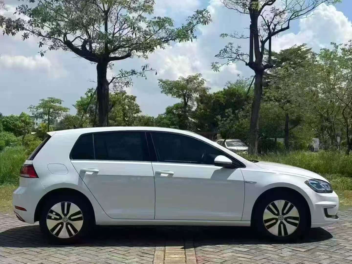 Volkswagen Golf 2020 Golf Pure Electric Chi 5