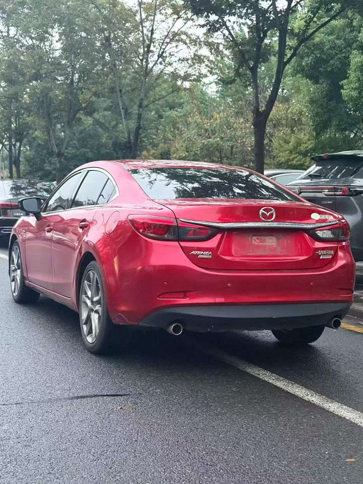 Mazda Atenza 2.5L Top Trim 7