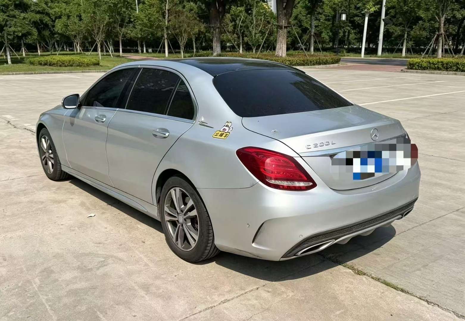Mercedes-Benz C-Class 4