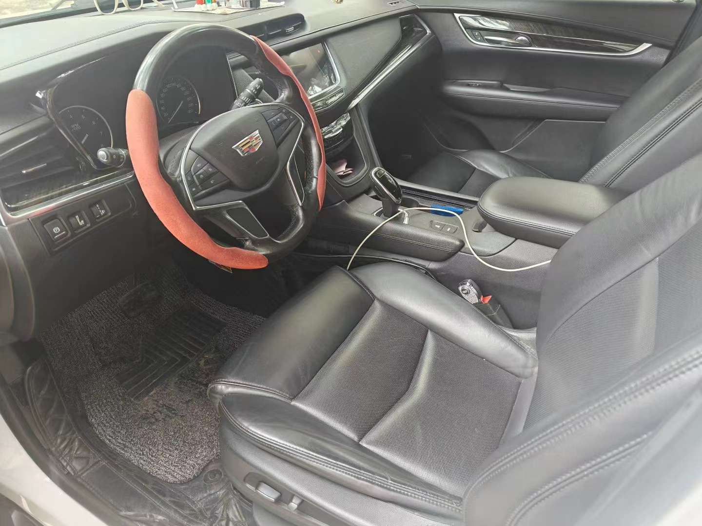 Cadillac XT5 2
