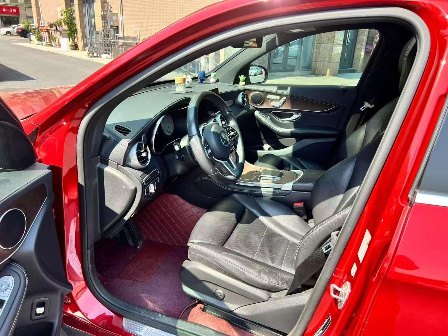 Mercedes-Benz GLC 2020 300 Dynamic 7