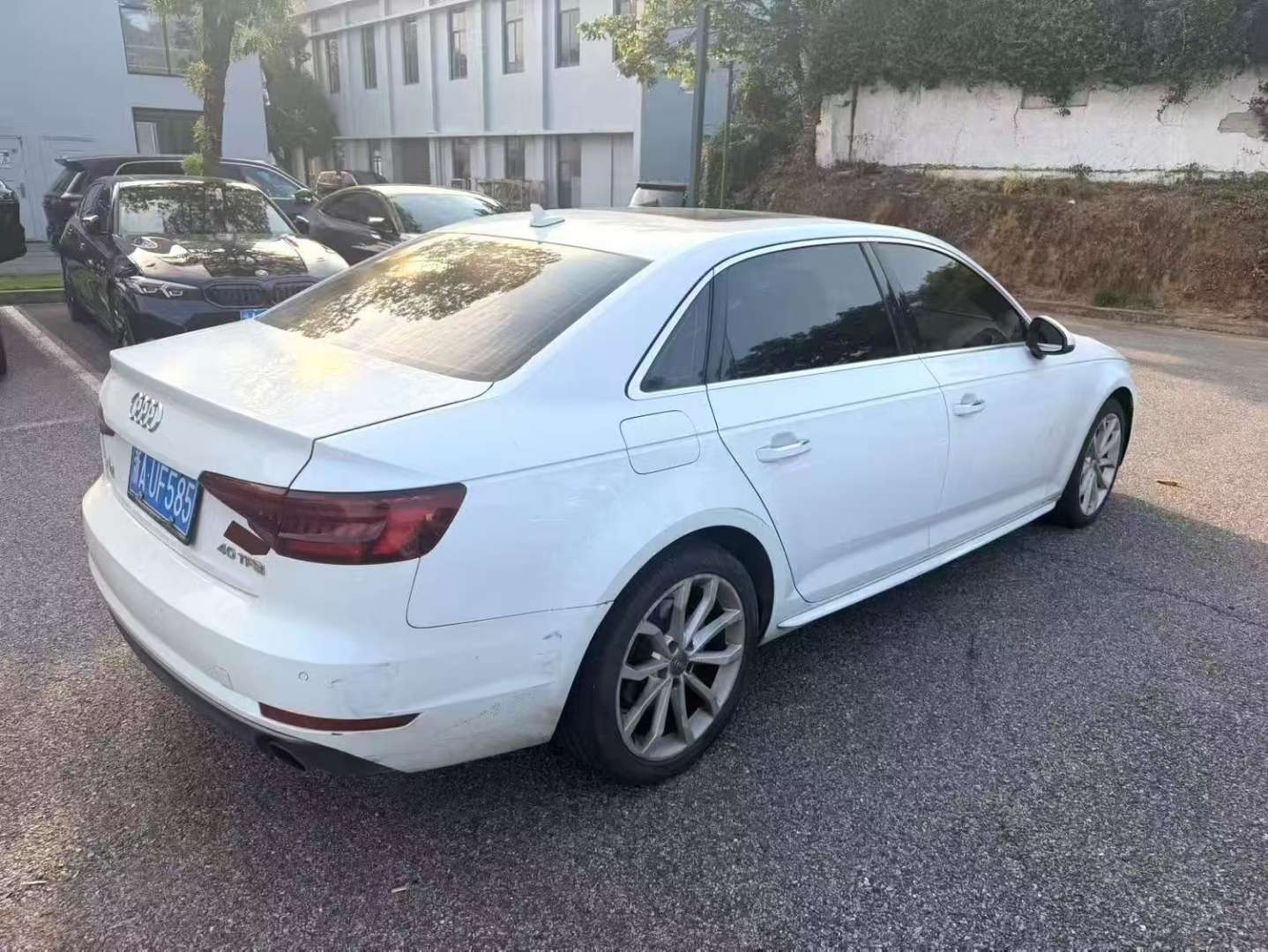 Audi A4L 2.0T Progress Edition 3