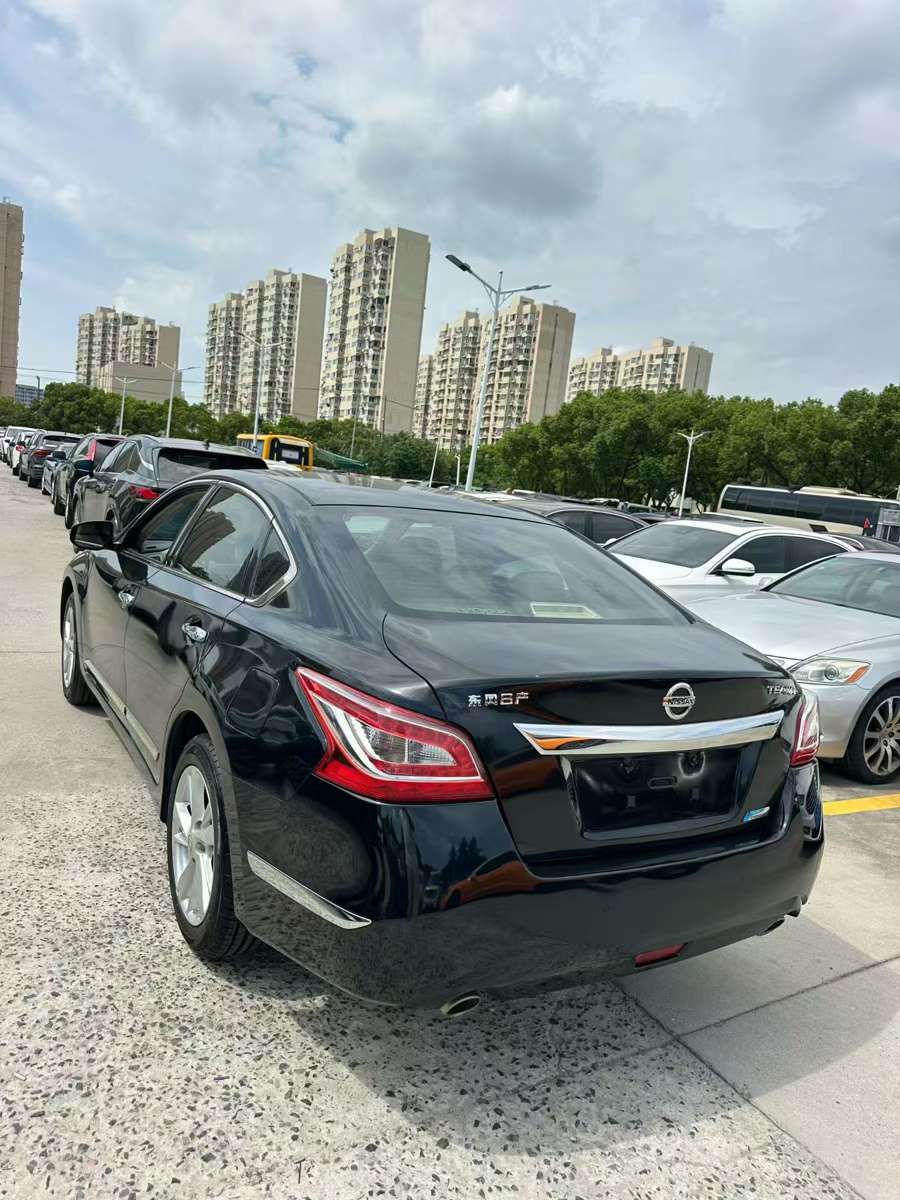 Nissan Teana 2.0L Automatic Sunroof 4
