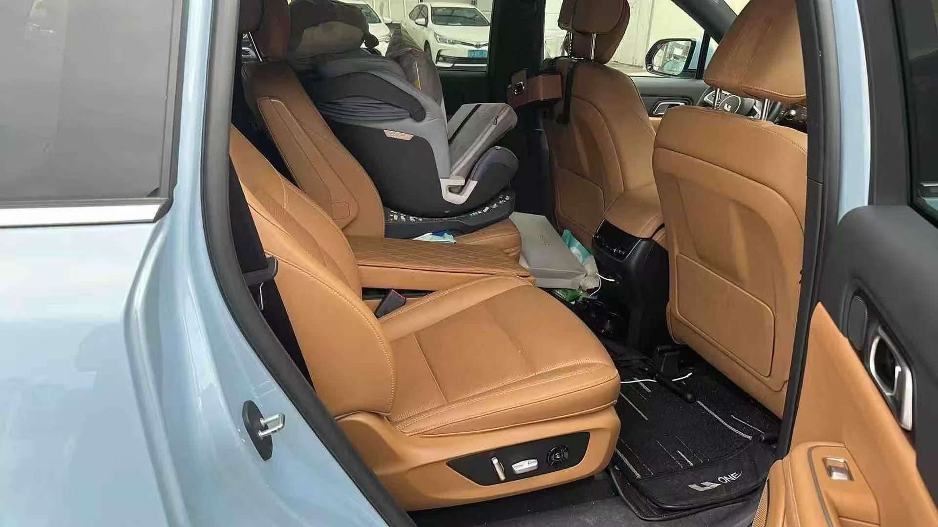 Li Auto Li ONE 2021 Range-extended Electric 6-Seater 6