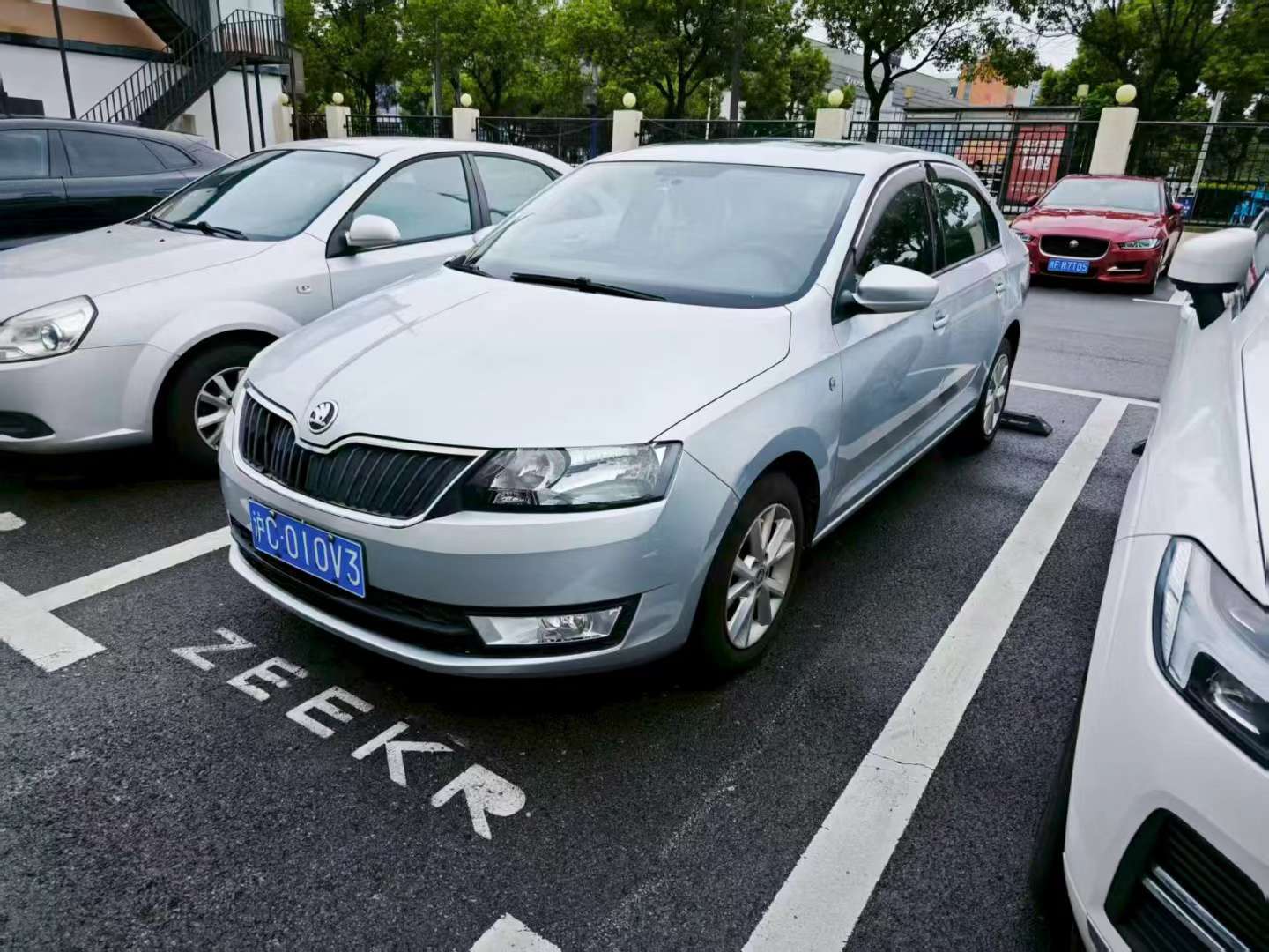 Skoda Rapid 2015 1.6L Automatic Smart Edition