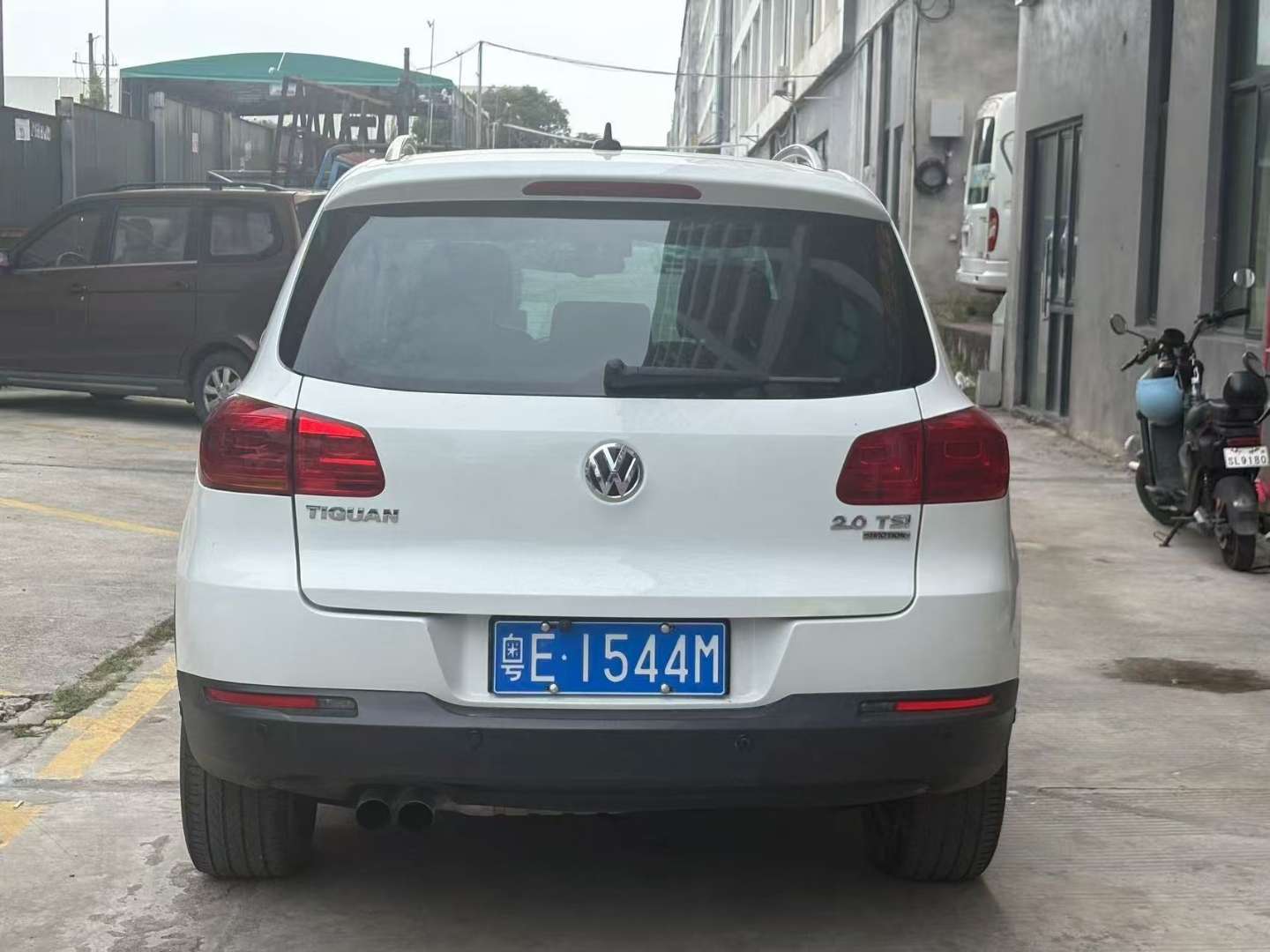 Volkswagen Tiguan 2.0T Automatic Sunroof 4WD Comfort 3
