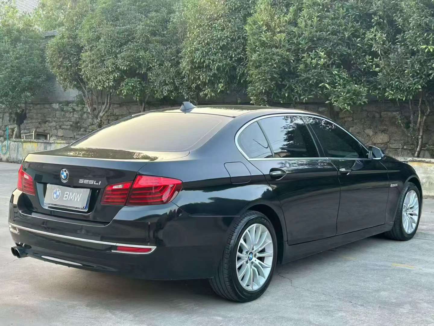 BMW 5 Series 2017 525Li Luxury 2.0T 7