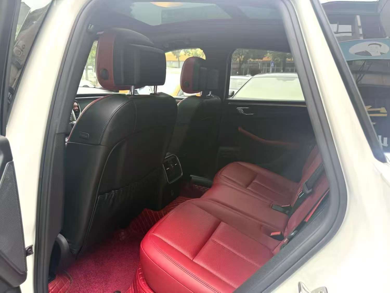 Porsche Macan 2.0T 3