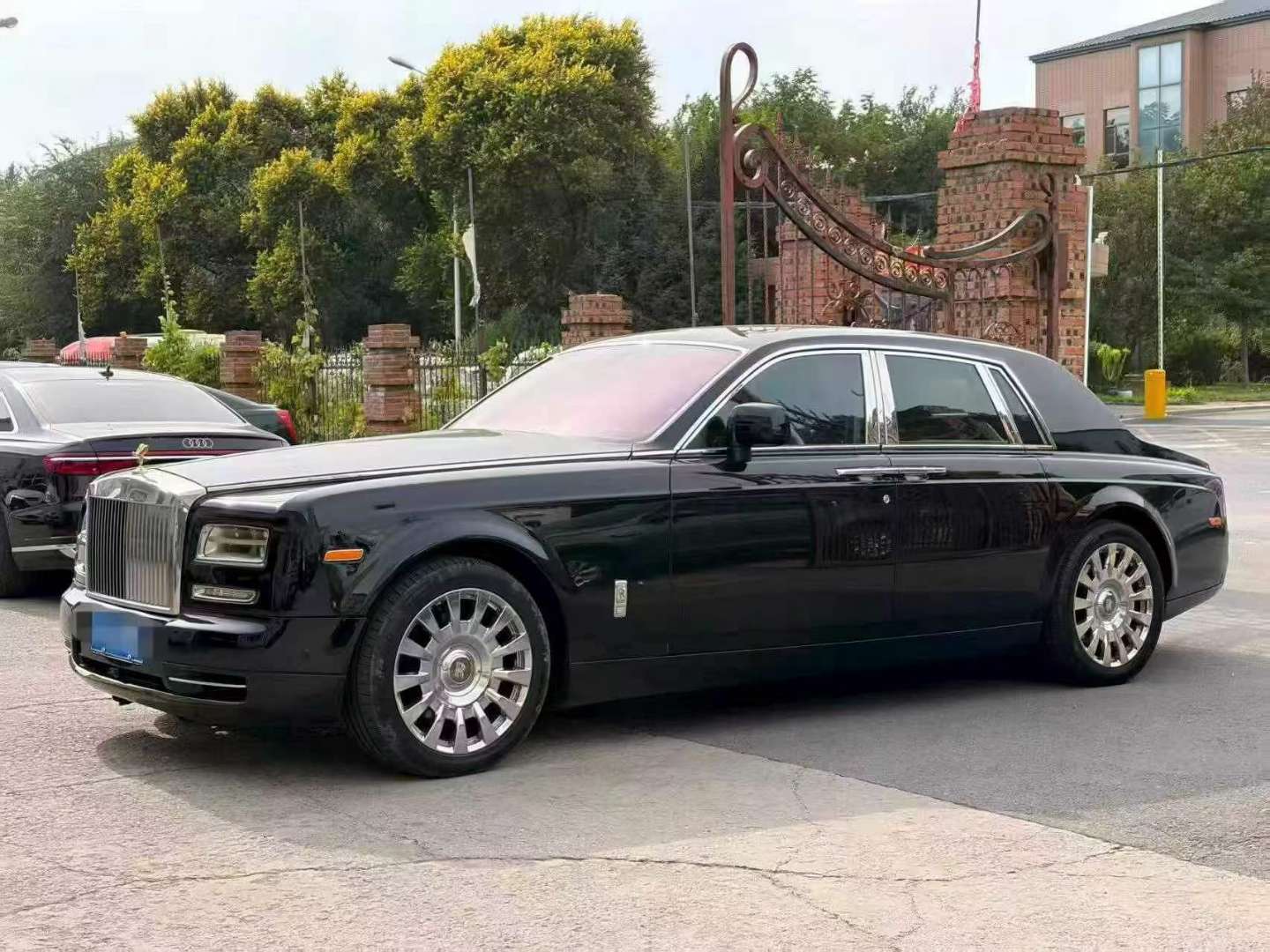 Rolls-Royce Phantom 2013 Rolls-Royce Phantom 7