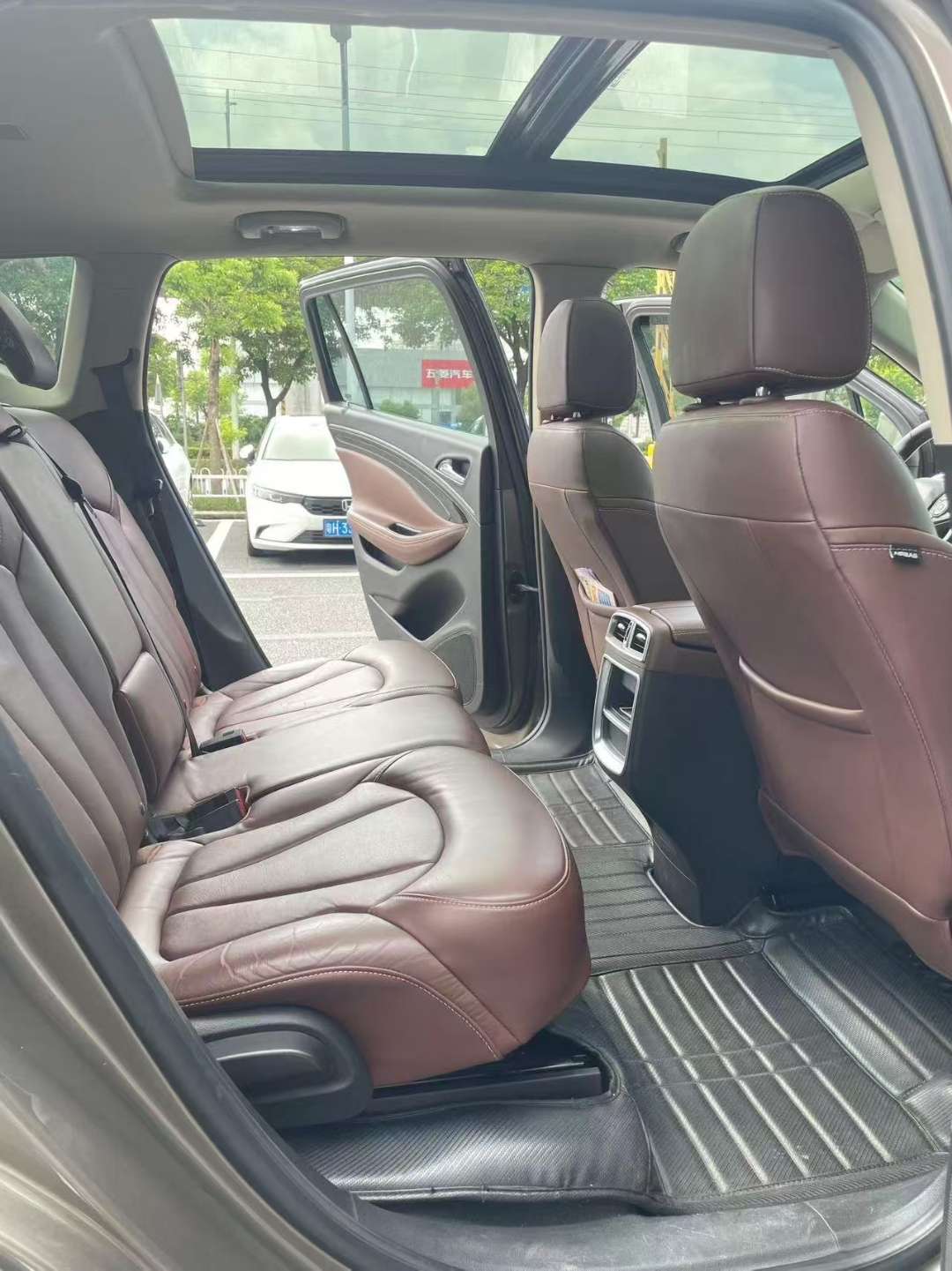 Buick Envision 2.0T AWD Elite Edition 8