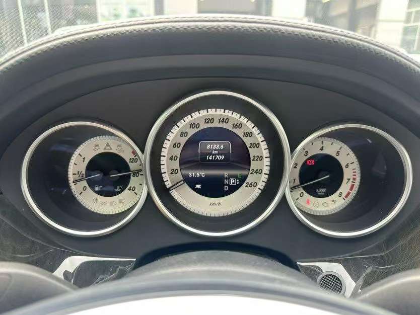 Mercedes-Benz CLS CLS300 3.5L Automatic Sunroof 8
