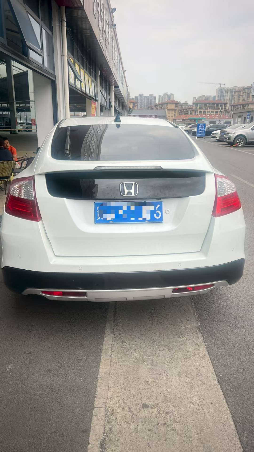 Honda Crosstour 4