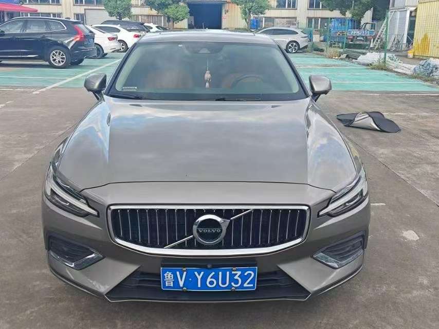 Volvo S60 2020 2.0T Automatic Panoramic Sunroof