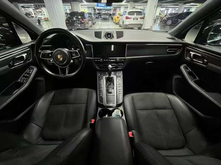 Porsche Macan 2.0T 5