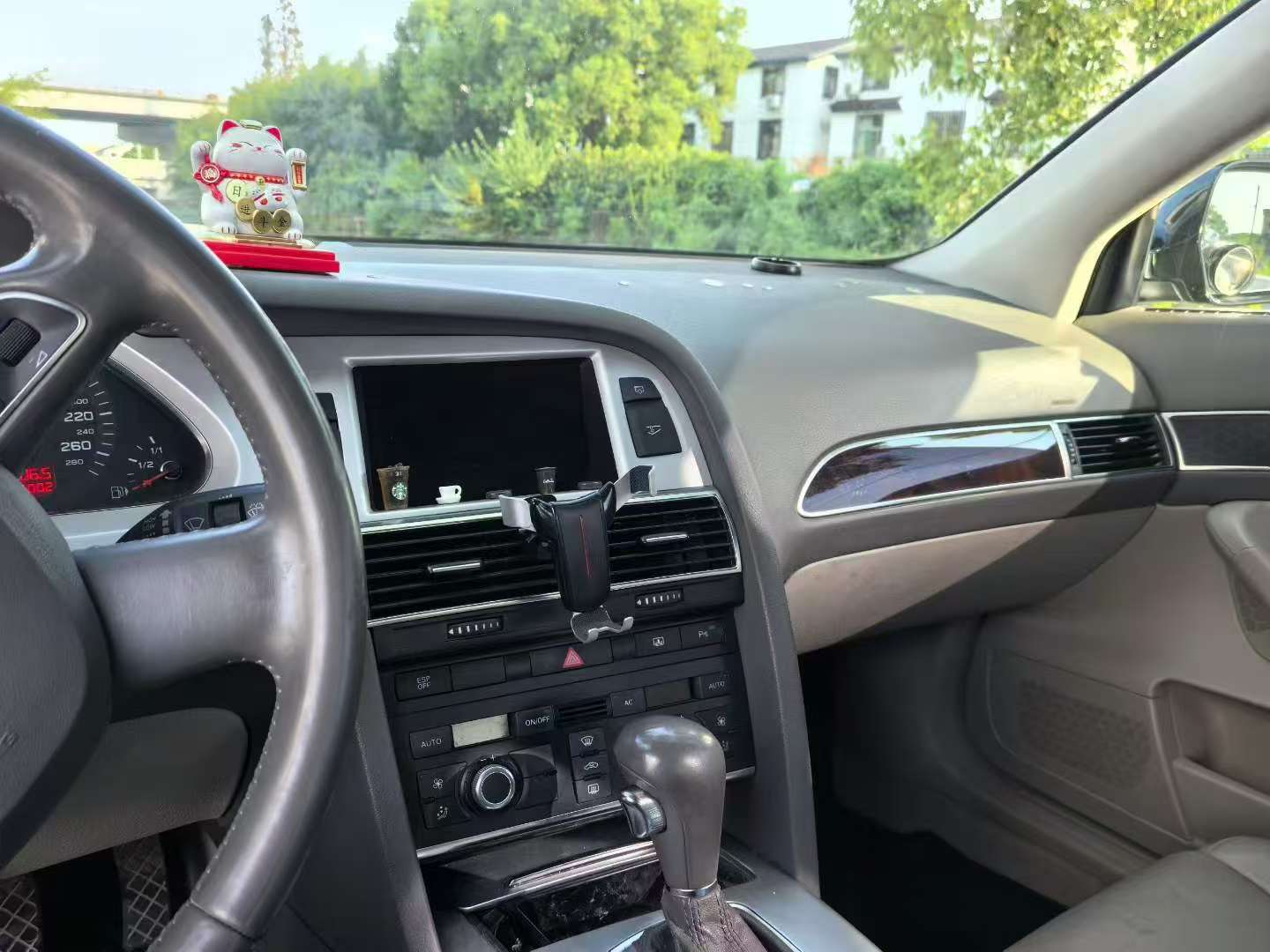 Audi A6 8