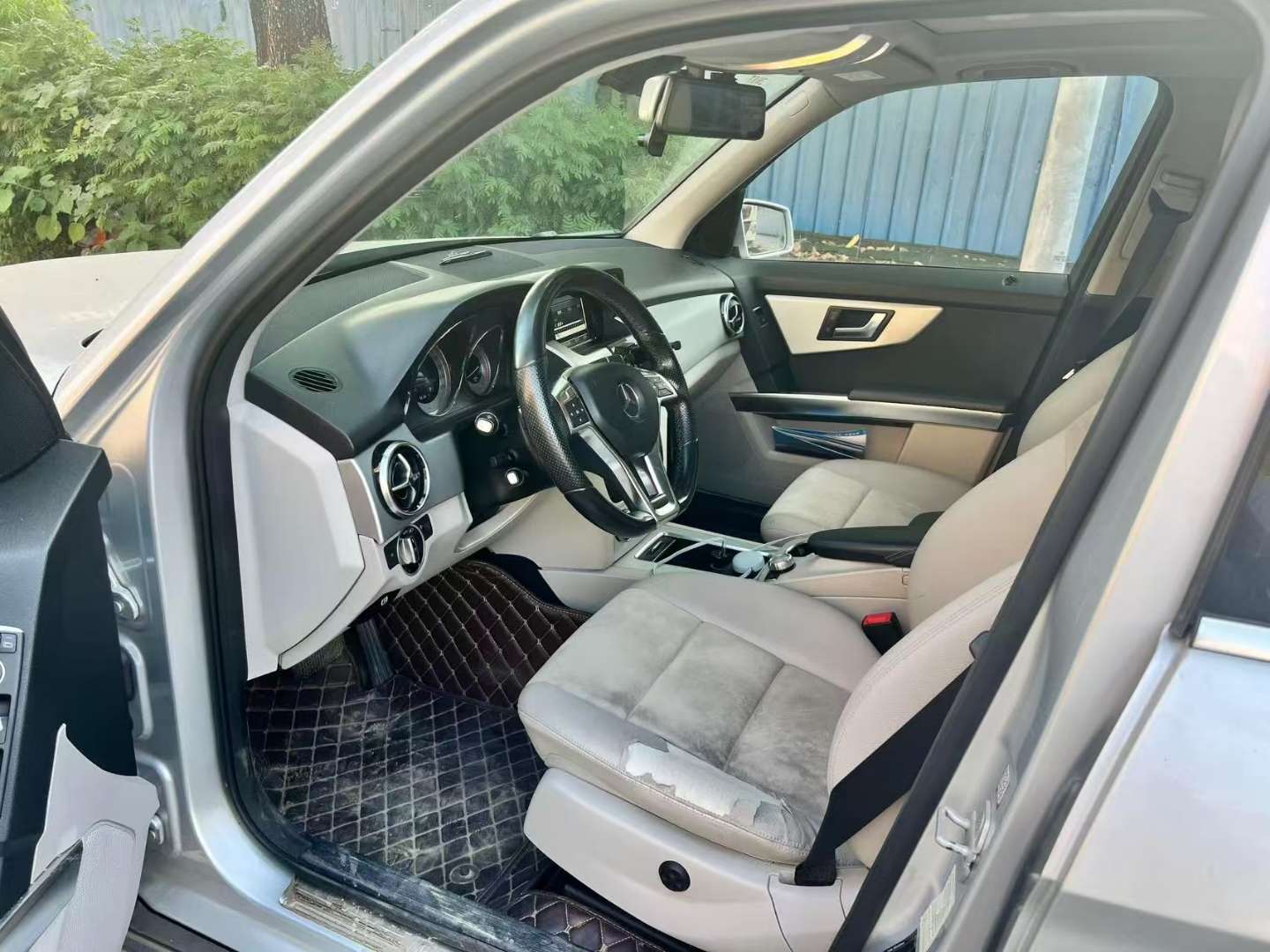 Mercedes-Benz GLK Class 2014 GLK200 Standard Edition 4