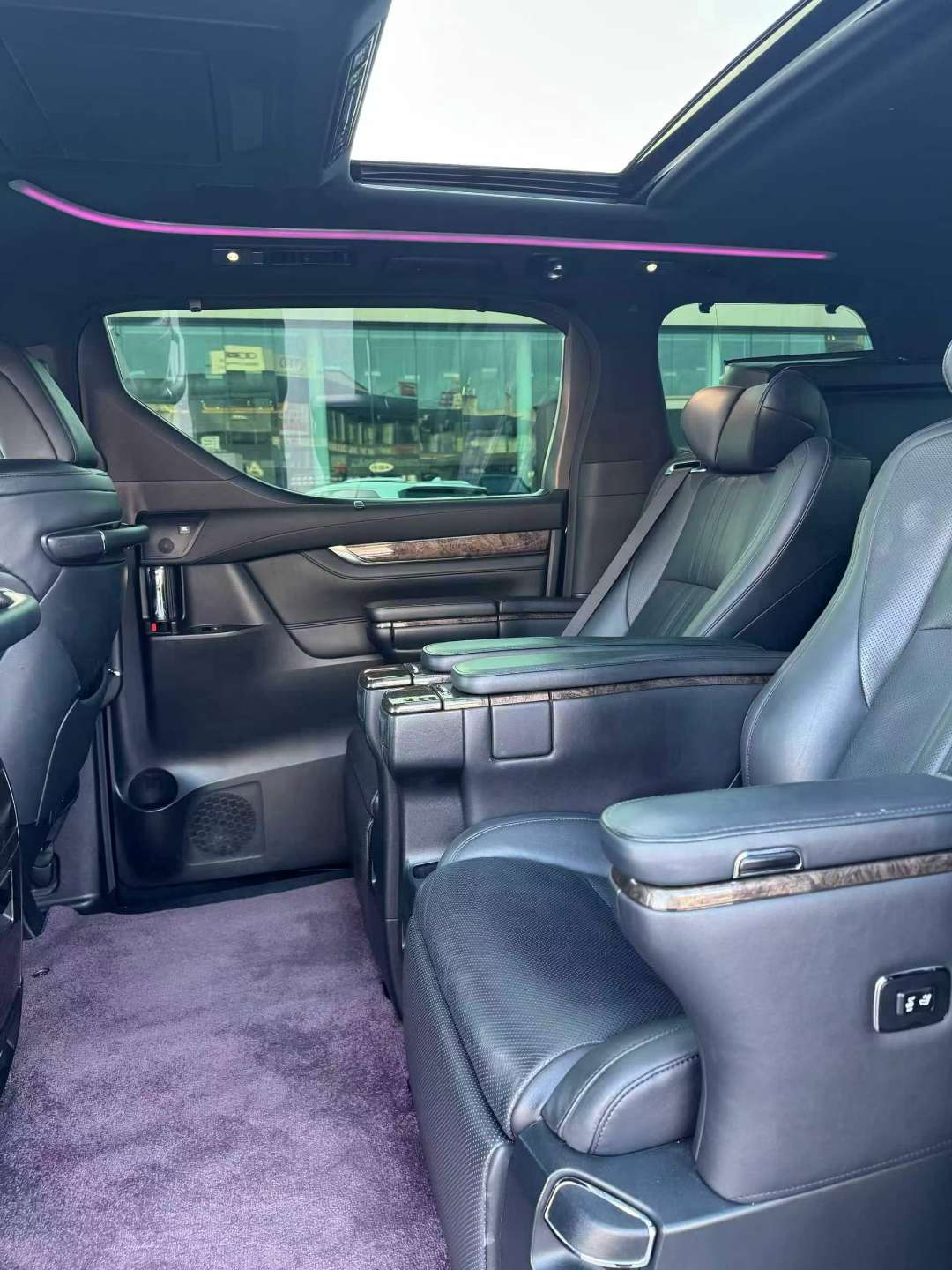 Toyota Vellfire 2021 2.5 Hybrid AWD Prestige Edition 5