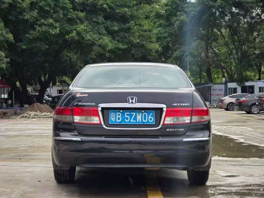 Honda Accord 2.0L Comfort Edition 4