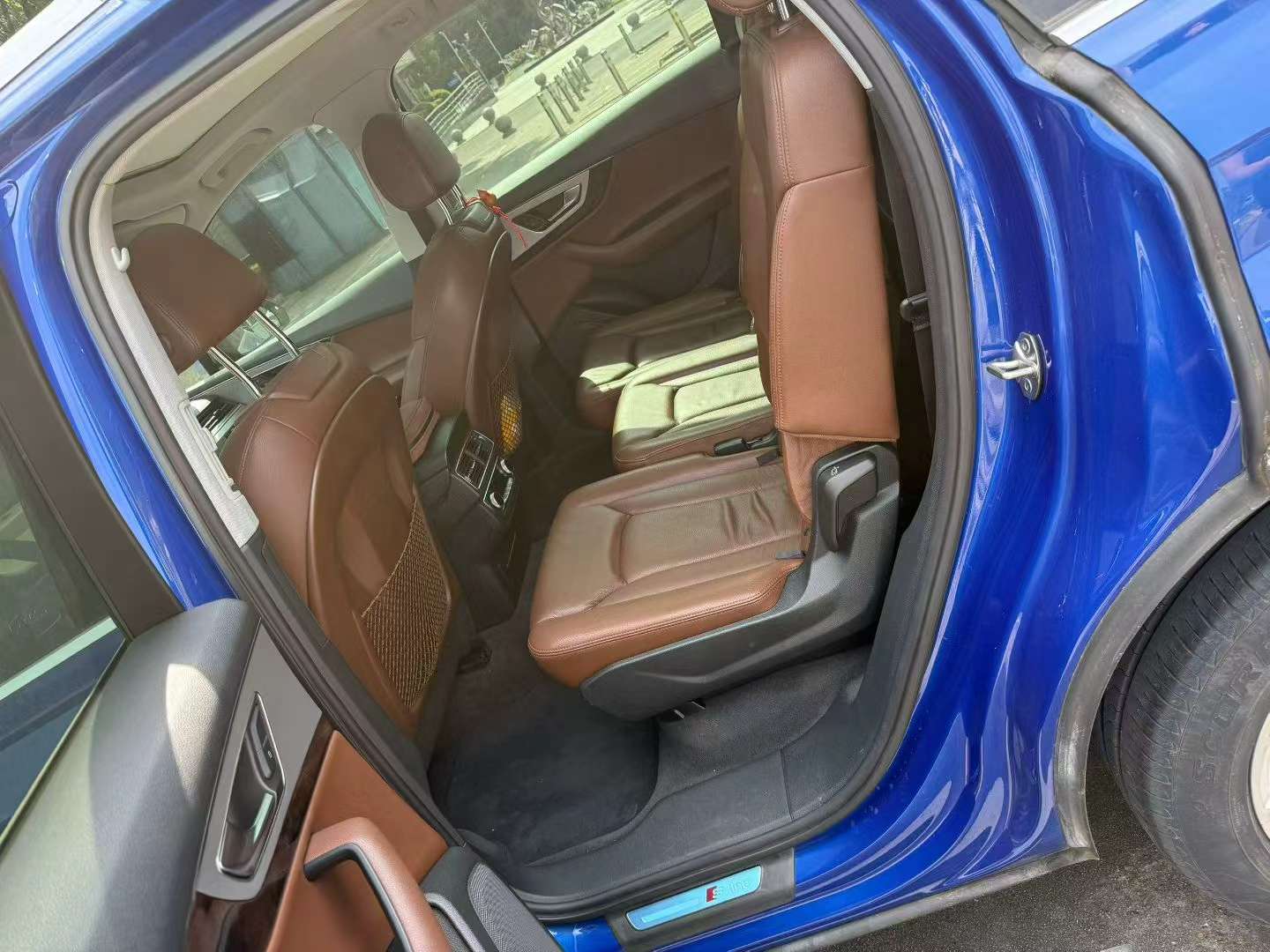 Audi Q7 3.0T 6