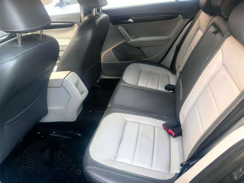 Volkswagen Lingxing 2014 Manual Sunroof High Trim 5