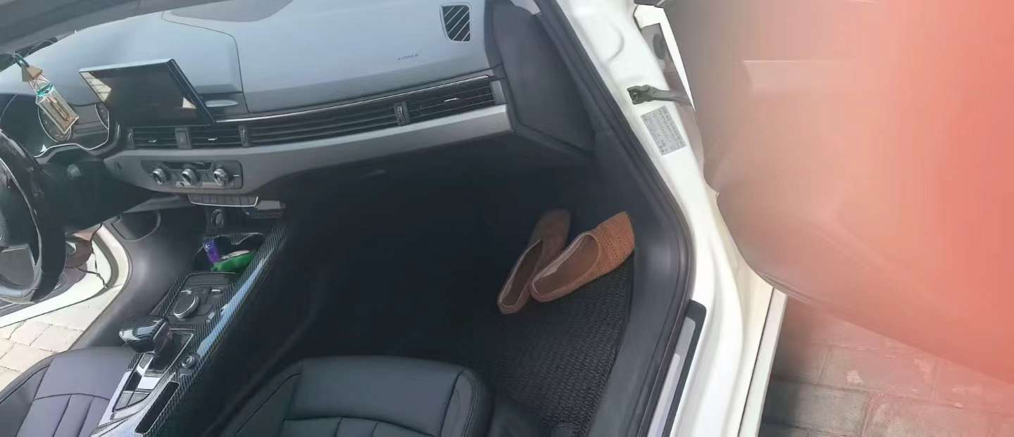 Audi A4L 2017 2.0T Automatic 3