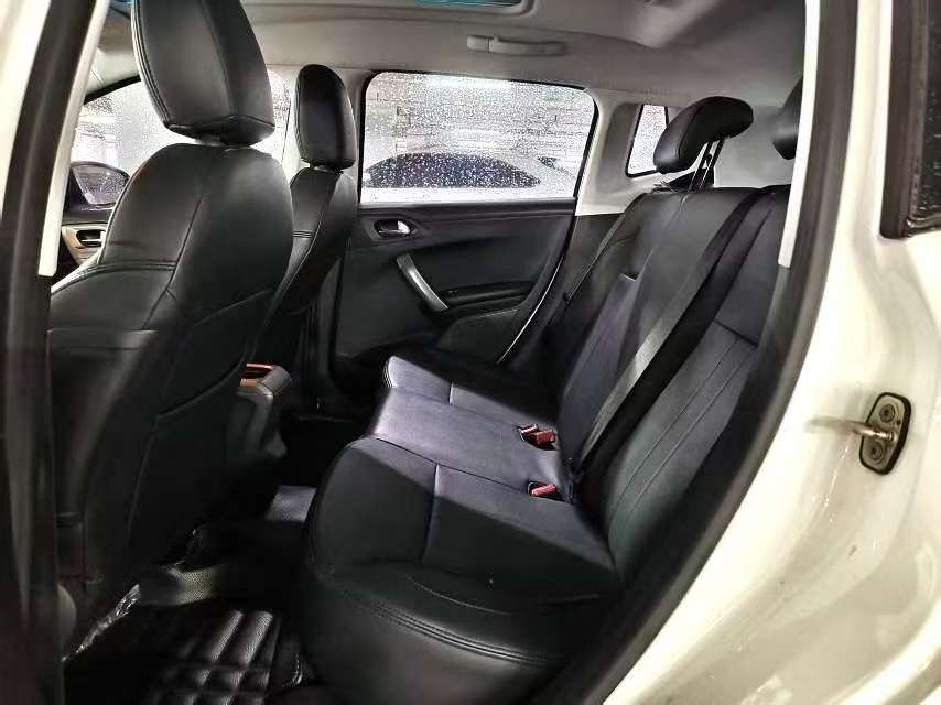 Peugeot 2008 2015 Fashion Edition 4