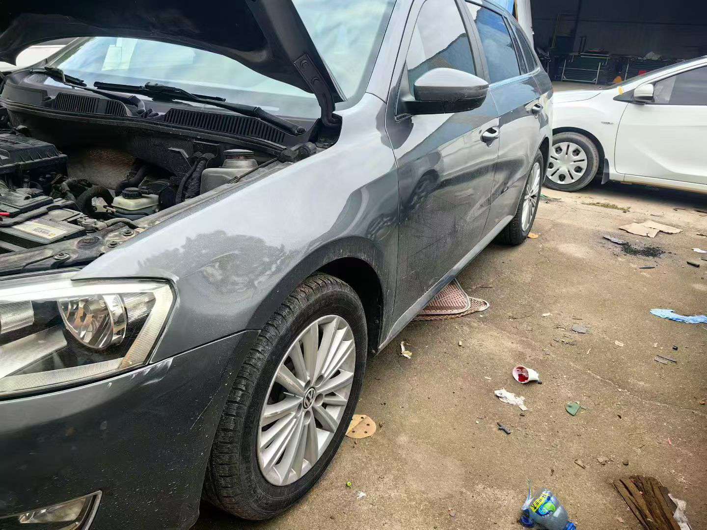 Volkswagen Lingxing 2014 Manual Sunroof High Trim 2