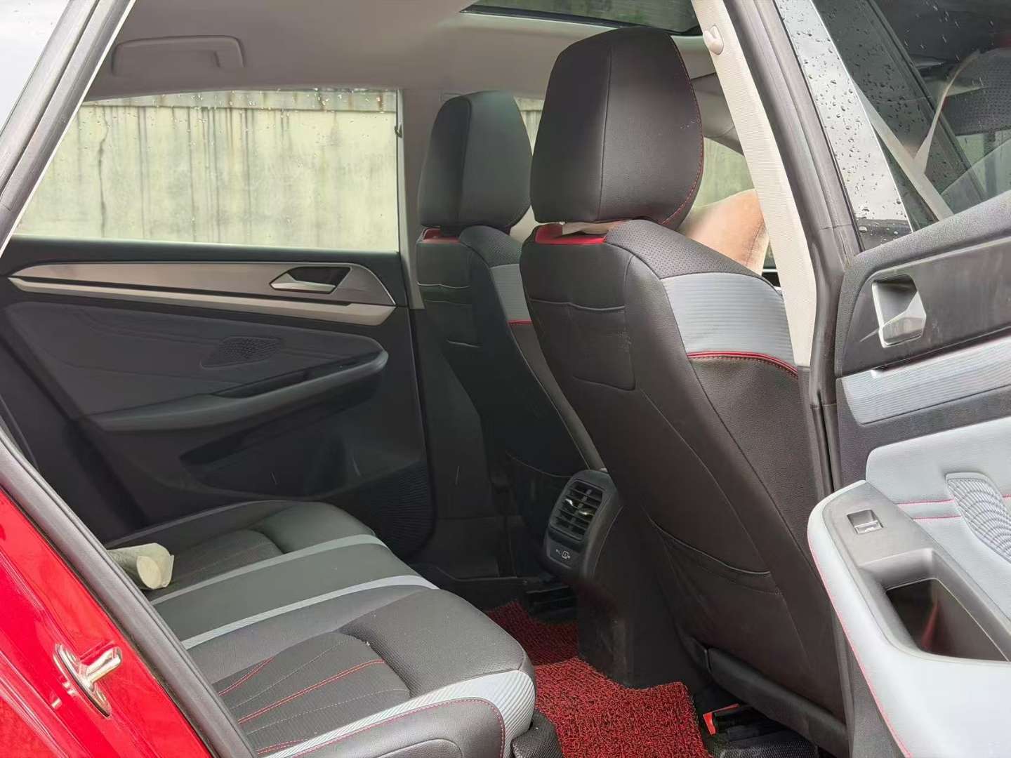 Volkswagen Lamando L 280TSI DSG R-Line 8