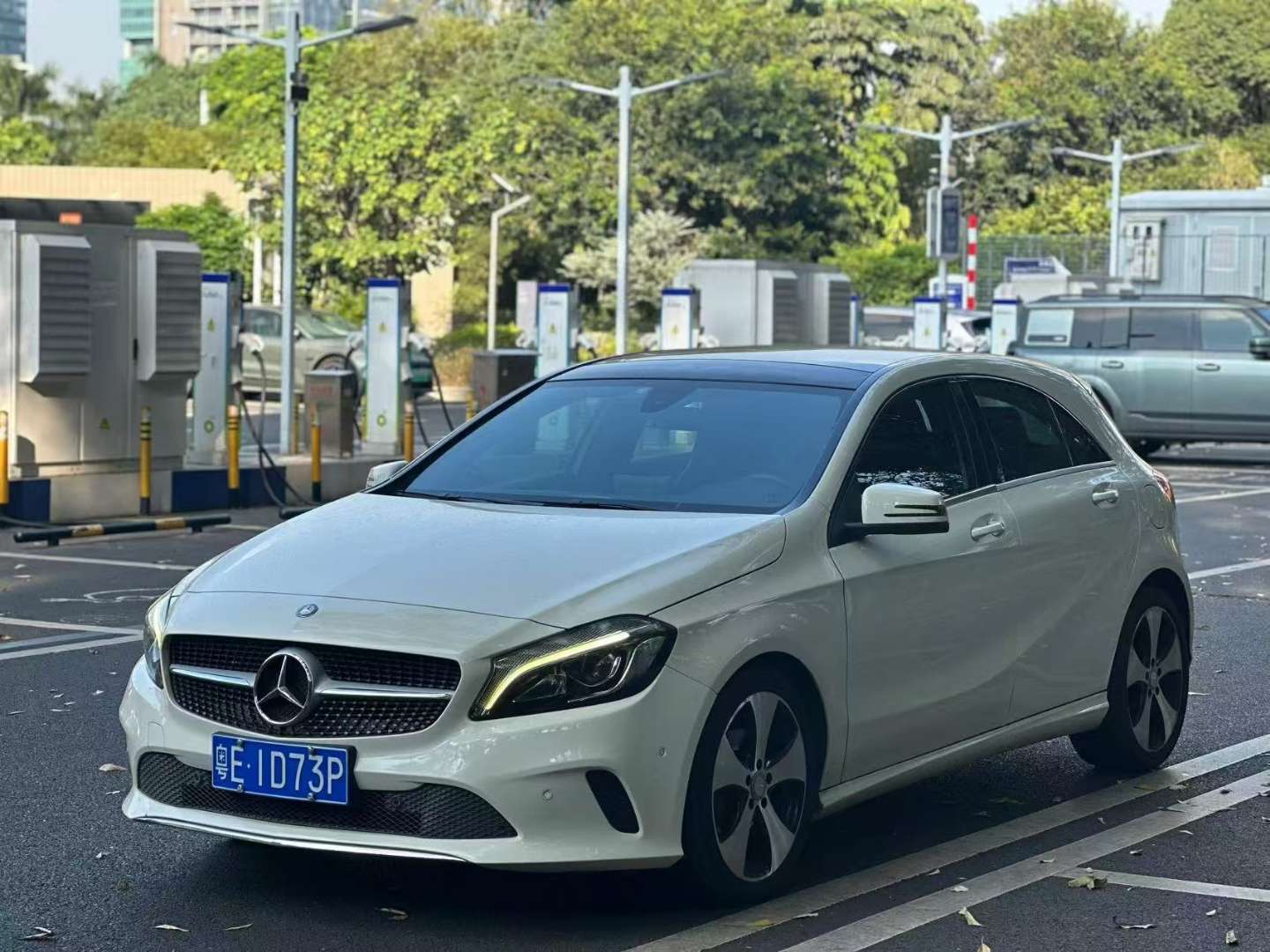 Mercedes-Benz A200