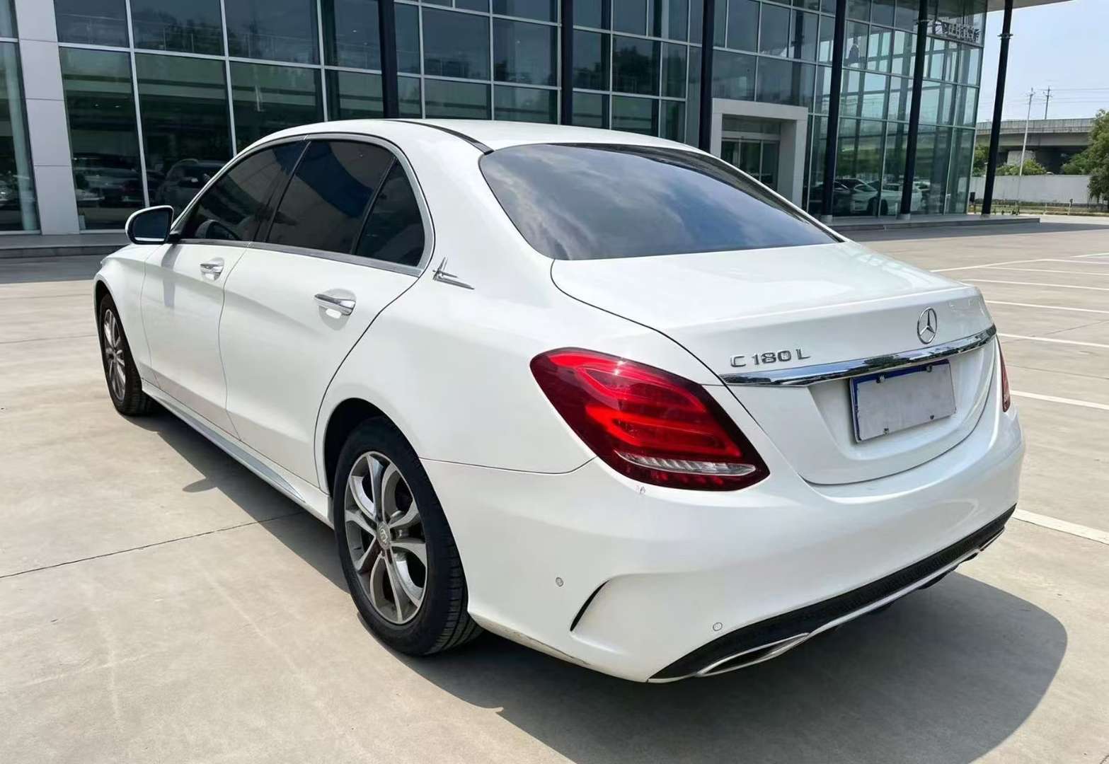 Mercedes-Benz C-Class 3