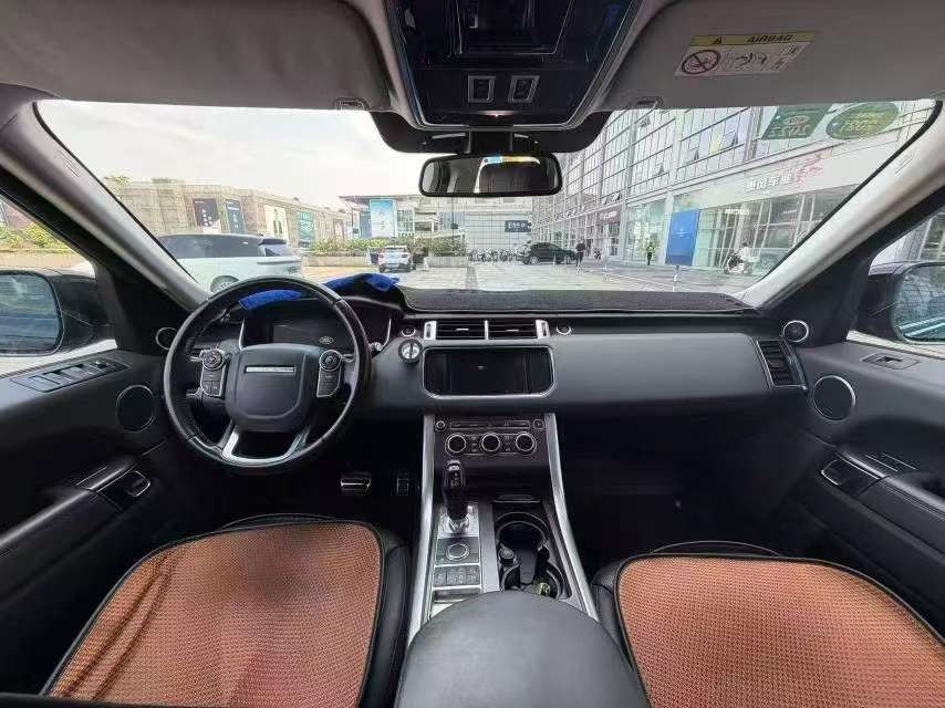 Land Rover Range Rover Sport 6