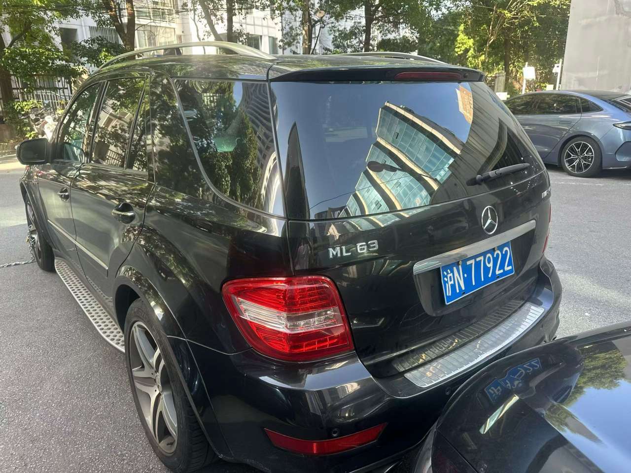 Mercedes-Benz ML Class ML63 AMG 2