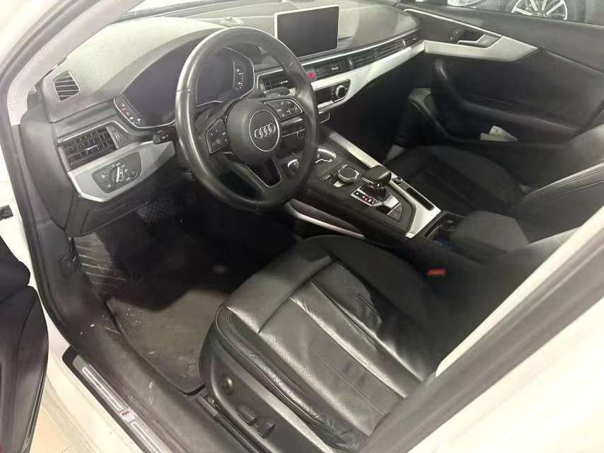 Audi A4L 2.0T Fashion Edition 3