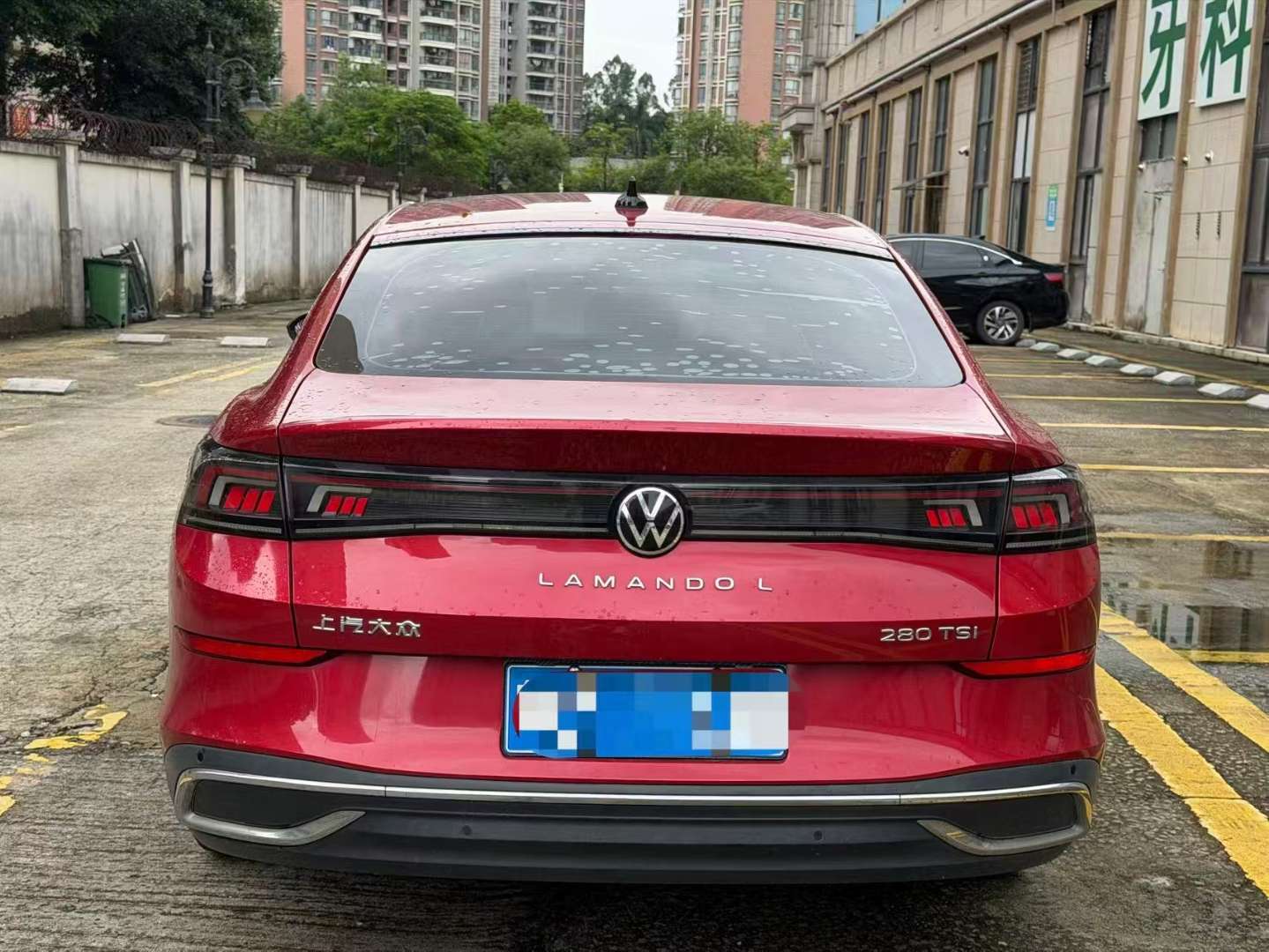 Volkswagen Lamando L 280TSI DSG R-Line 3