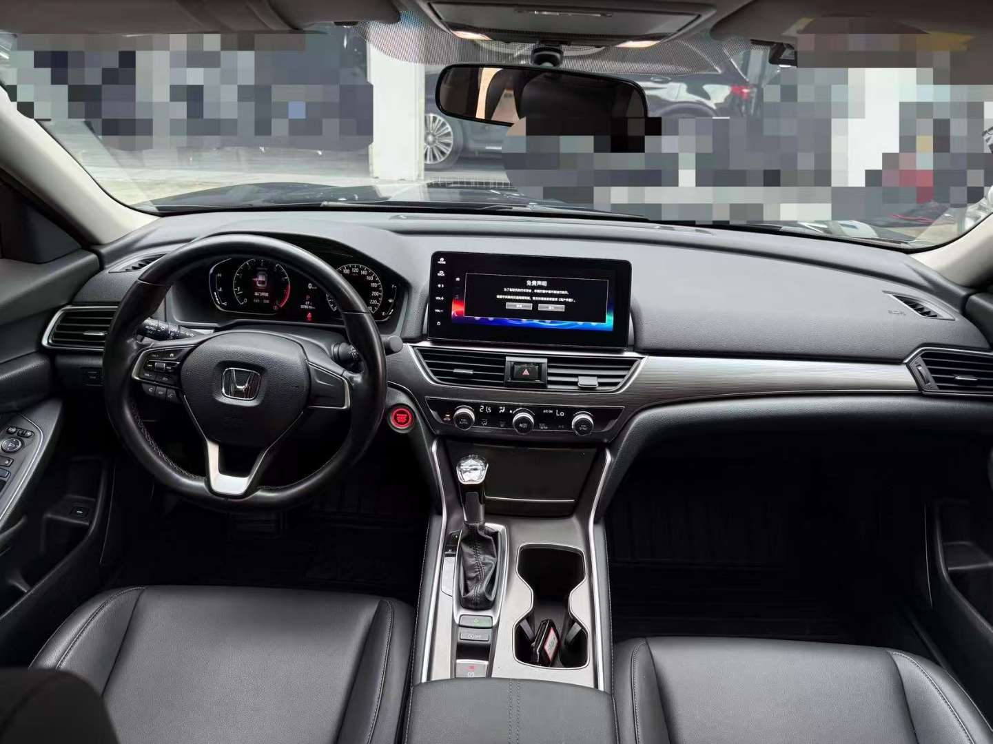 Honda Accord 260 Luxury Edition 7