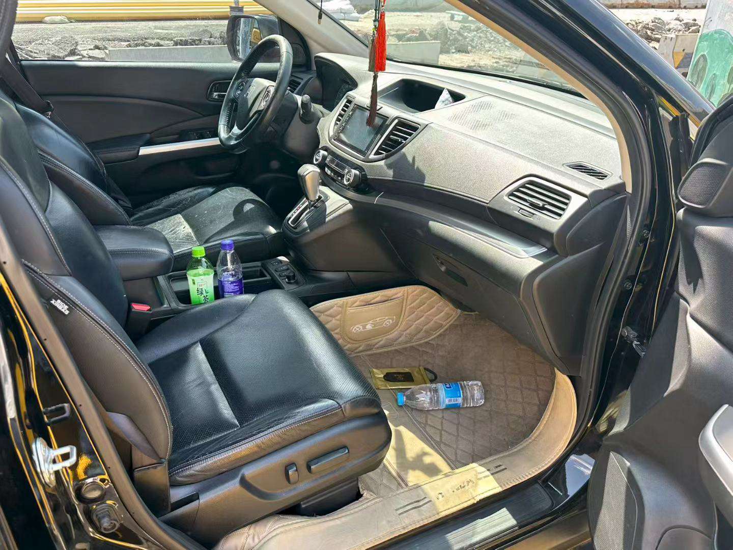 Honda CR-V 2.4L FWD Luxury Edition 6