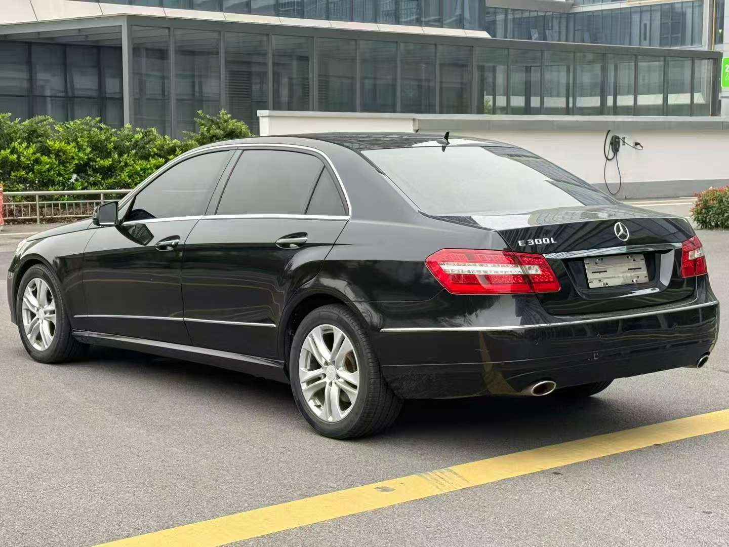 Mercedes-Benz E-Class 2012 E300 Automatic 3.0 7