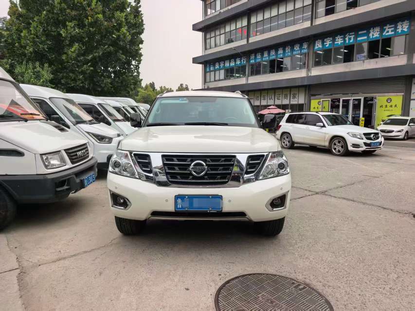 Nissan Patrol 2