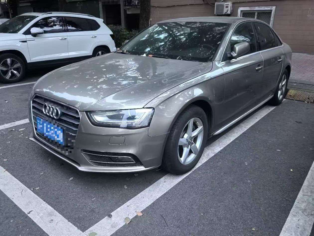 Audi A4L Automatic Sunroof 2.0L
