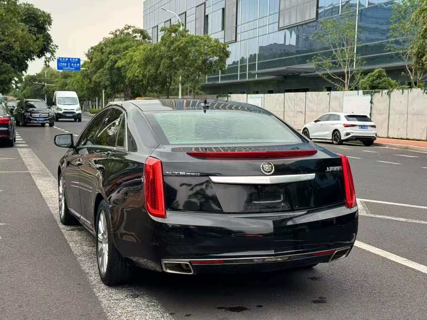 Cadillac XTS 2015 9