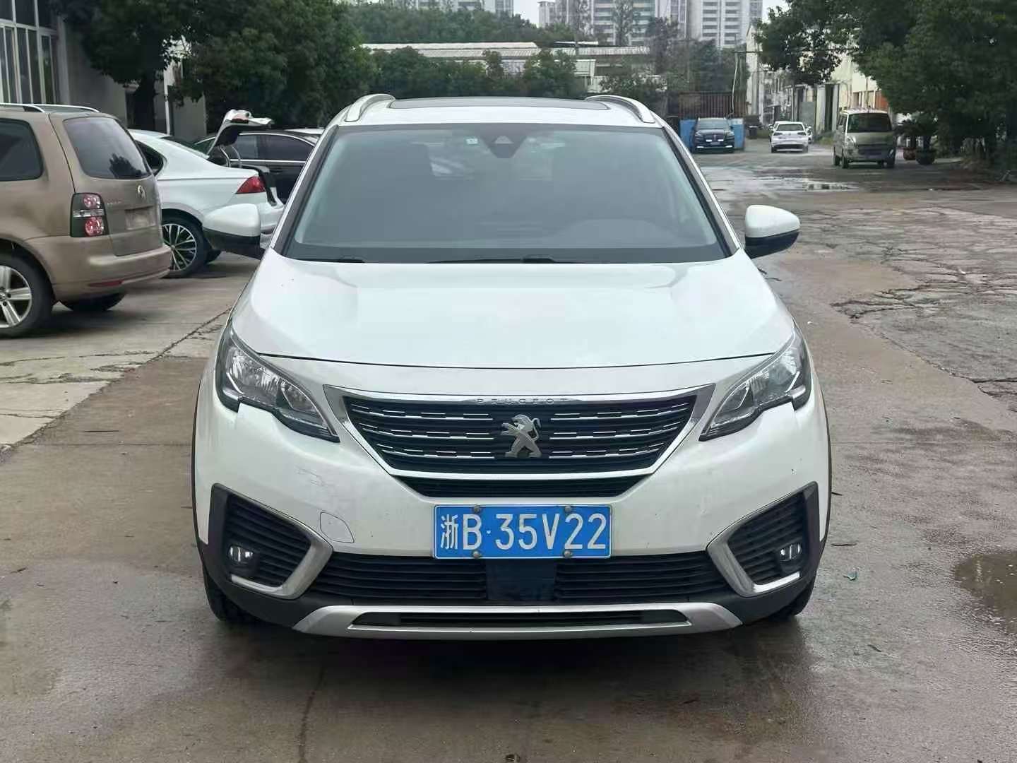 Peugeot 5008 2018 1.8L Automatic 7-Seat