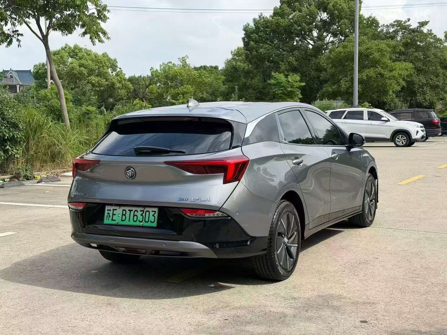 Buick Velite 6 4