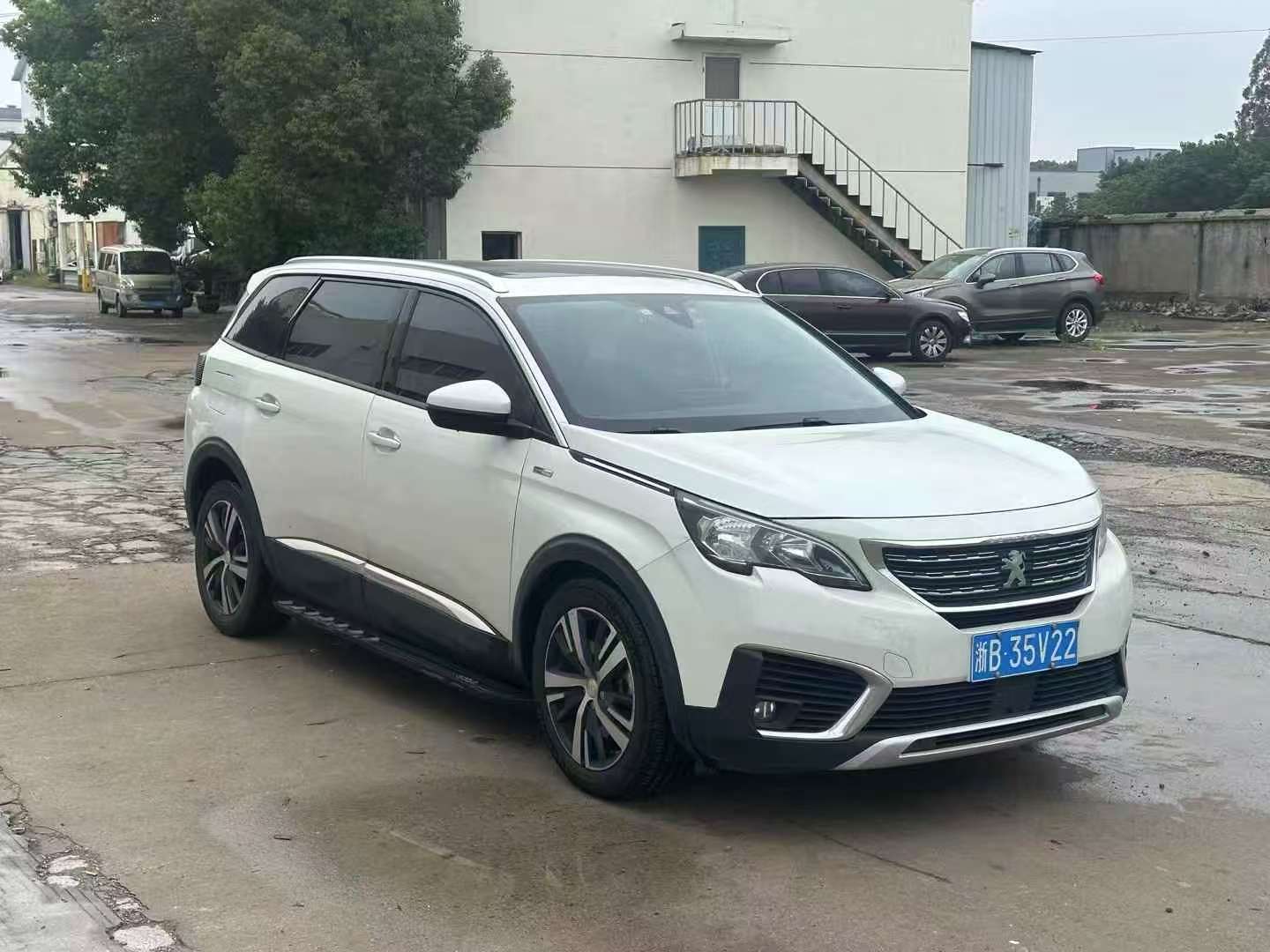 Peugeot 5008 2018 1.8L Automatic 7-Seat 3