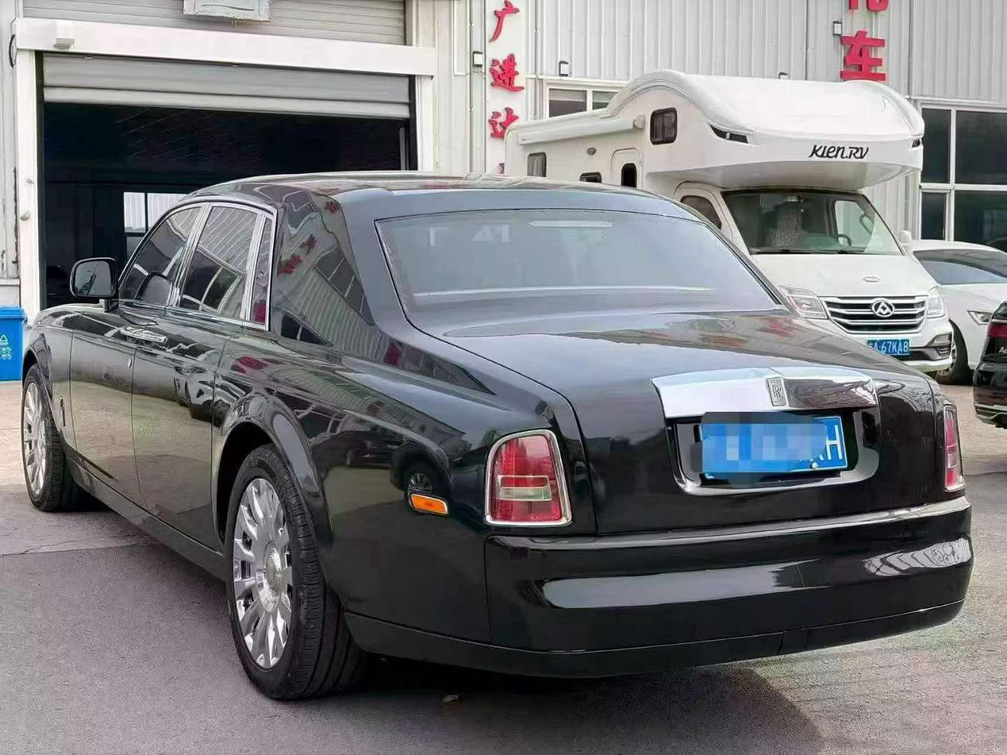 Rolls-Royce Phantom 2013 Rolls-Royce Phantom 9