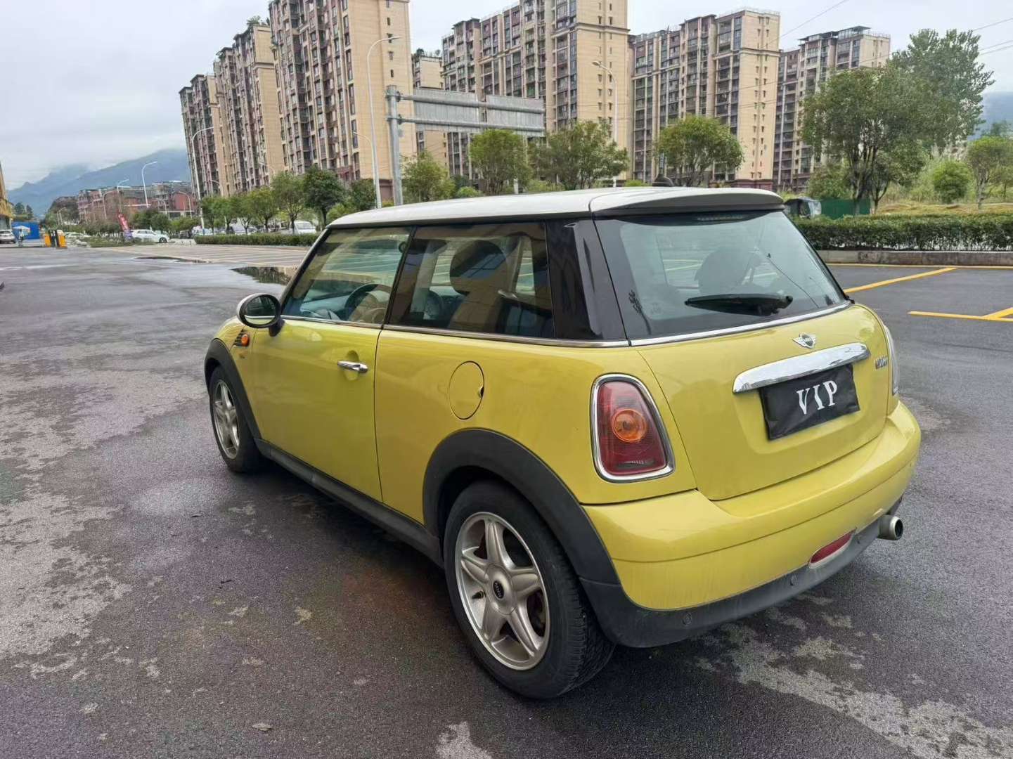BMW MINI 5
